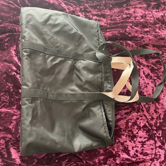 Under Armour Black and Tan Tote Bag - Picture 2 of 5